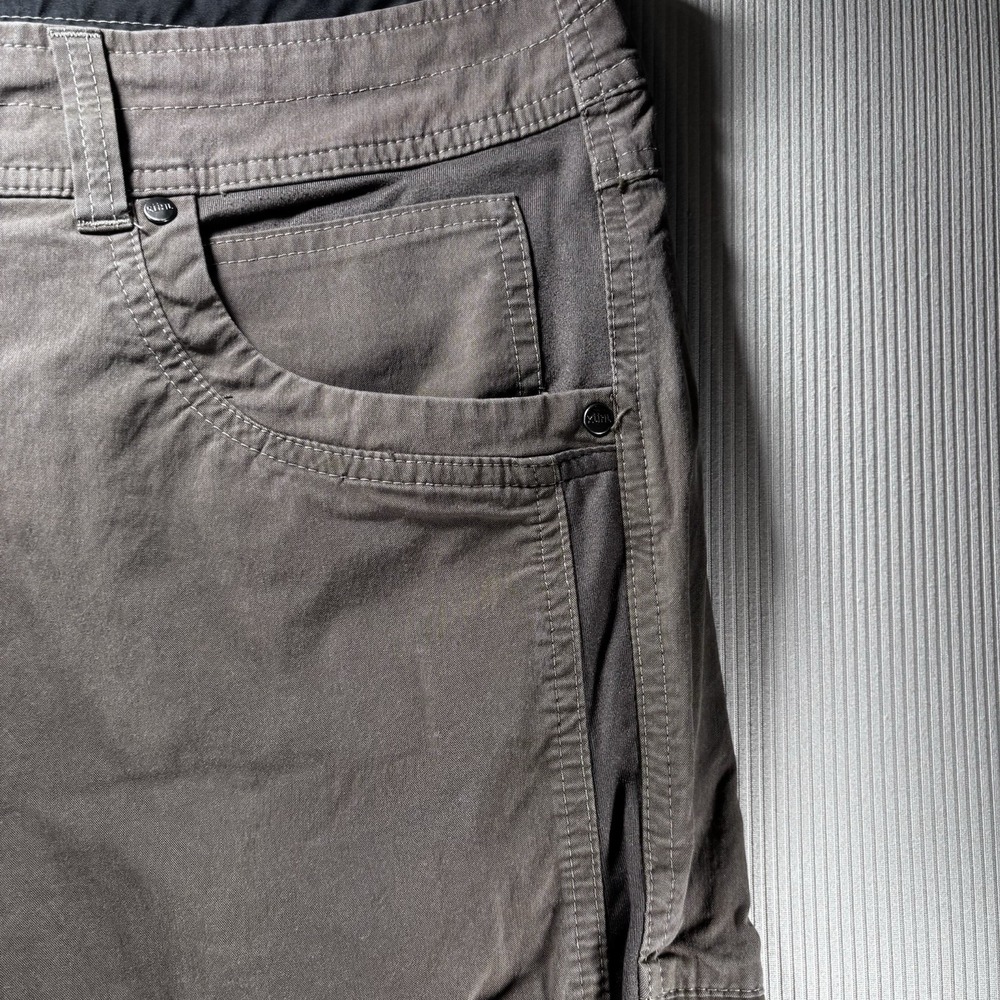 KUHL Radikl Pants 40x32 Brown Hiking Utility Trail Outdoors Active Stretch - Picture 2 of 14